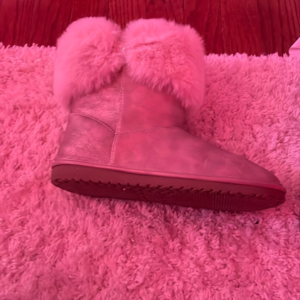 Place Fur Boots
